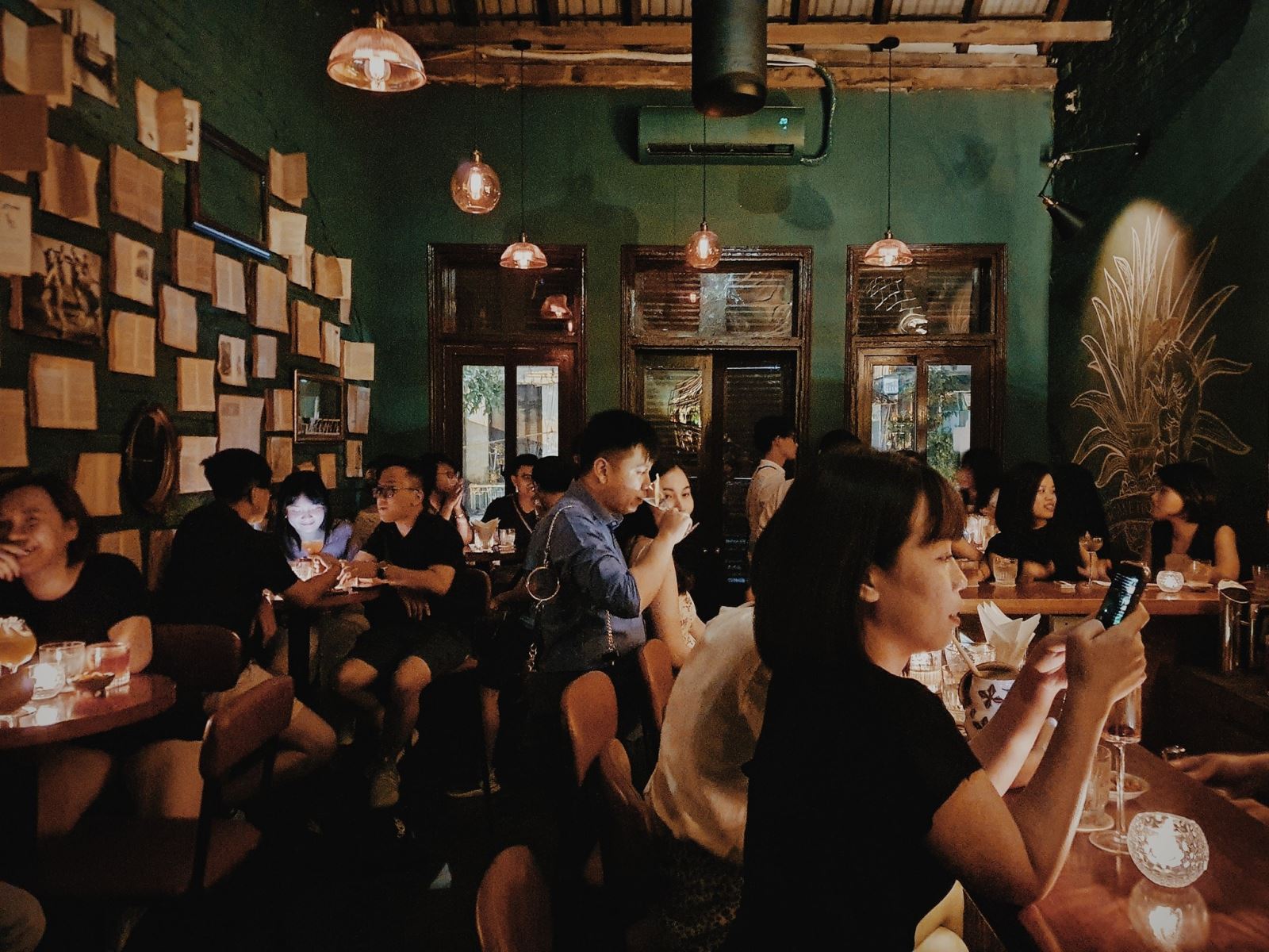 Pocket The Most Popular Bars In Hanoi