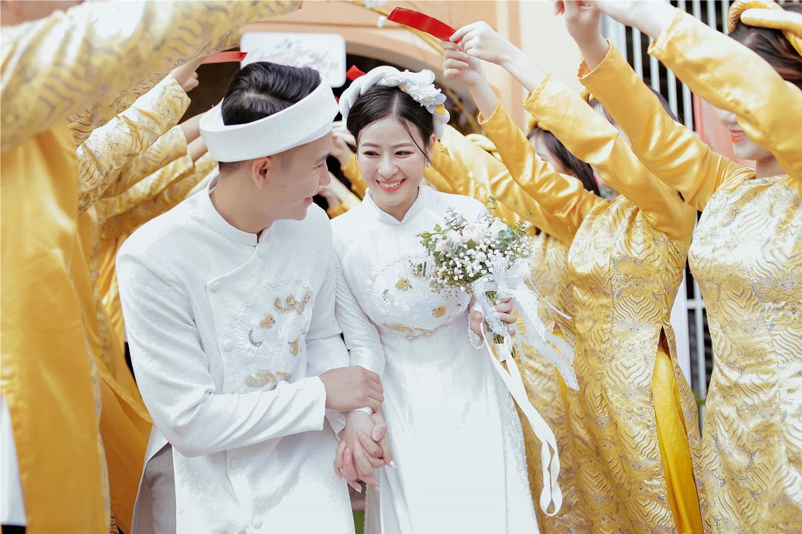 Traditional wedding dresses of Asian countries