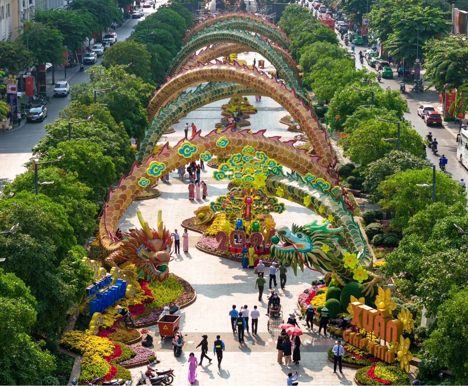Nguyen Hue Flower Street - An attractive place for tourists in the first days of the New Year
