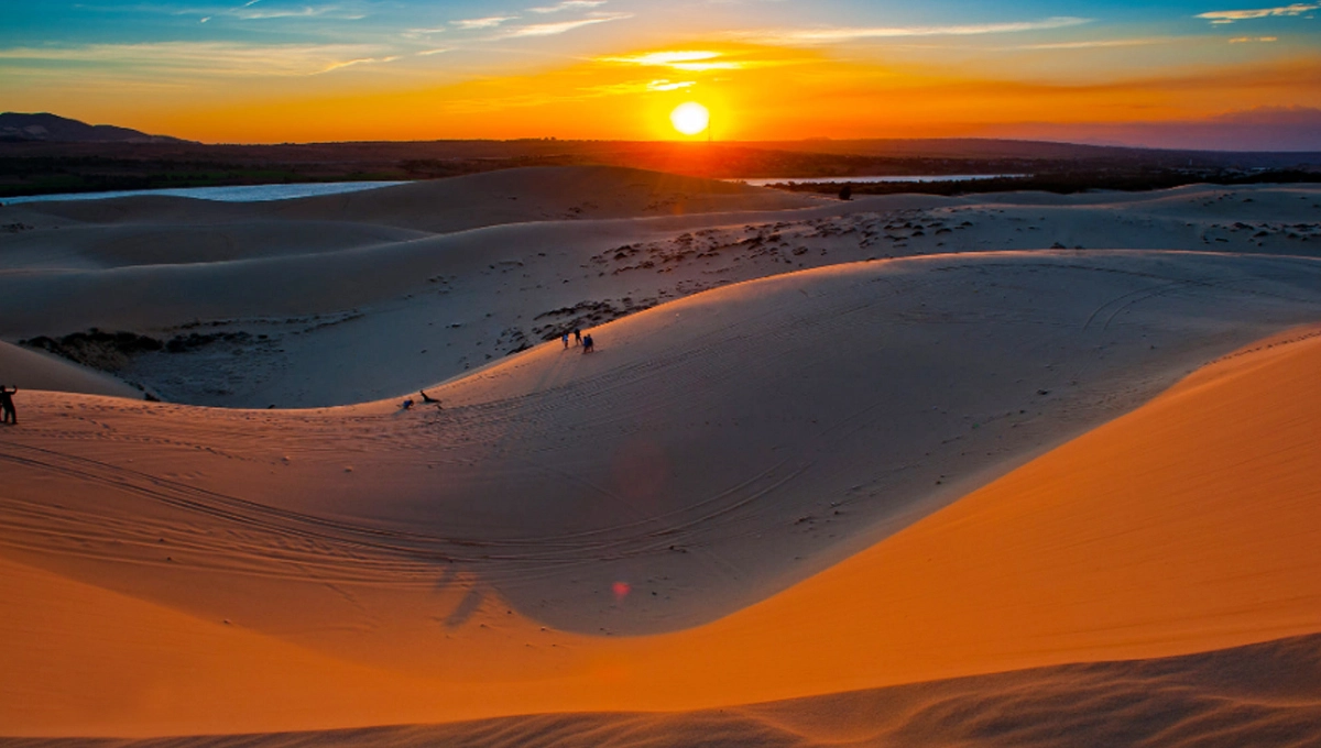 Mui Ne red sand dunes