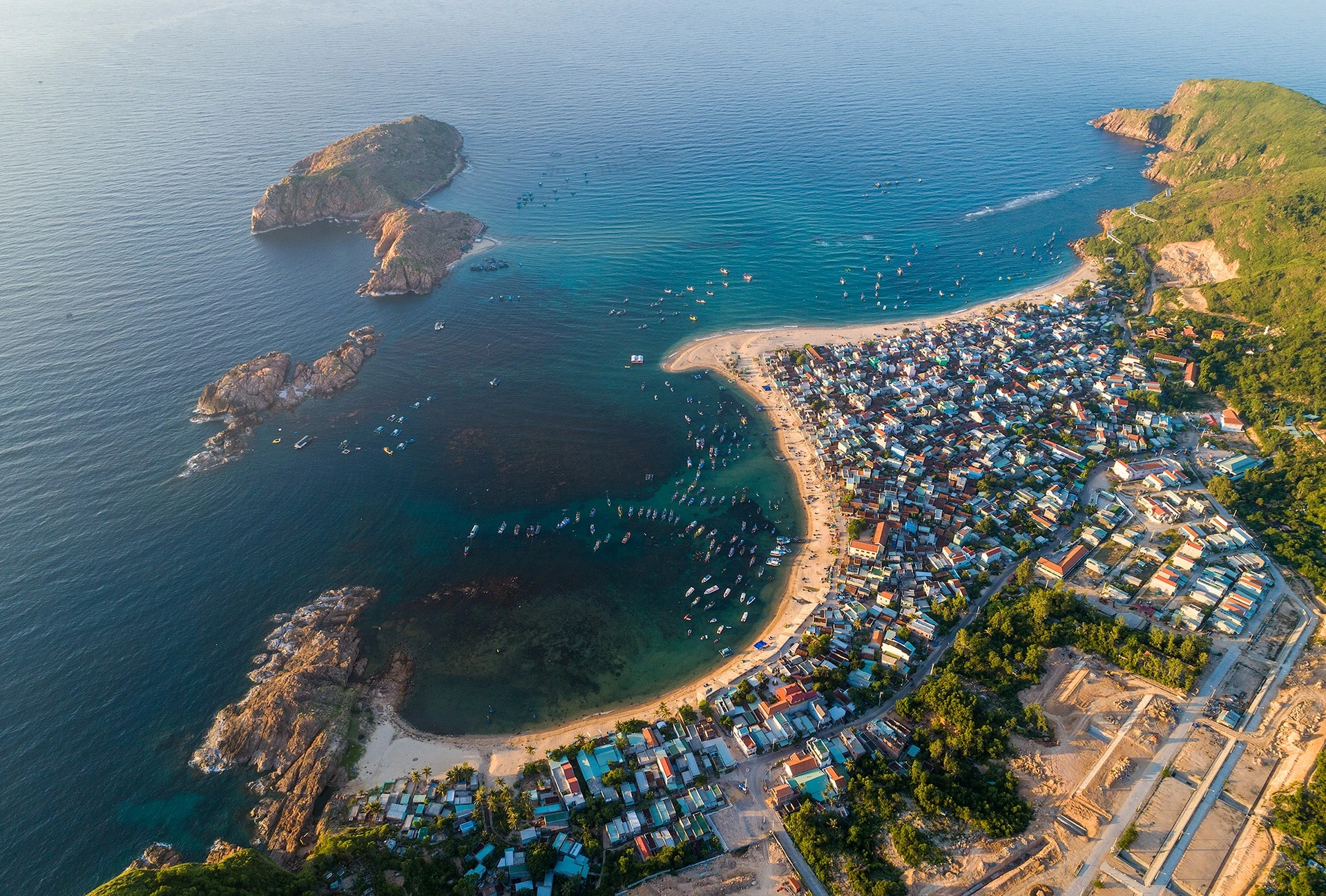 Kinh nghiệm du lịch Quy Nhơn 2024 từ A-Z: di chuyển, lưu trú, ăn chơi...