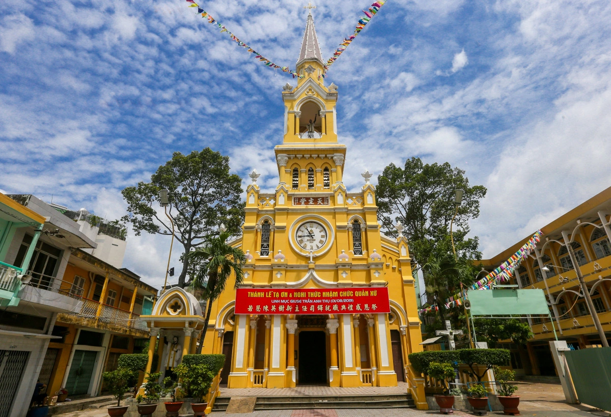 Giờ Lễ Nhà thờ Cha Tam (Gx. Thánh Phanxicô Xaviê) - Giờ Lễ